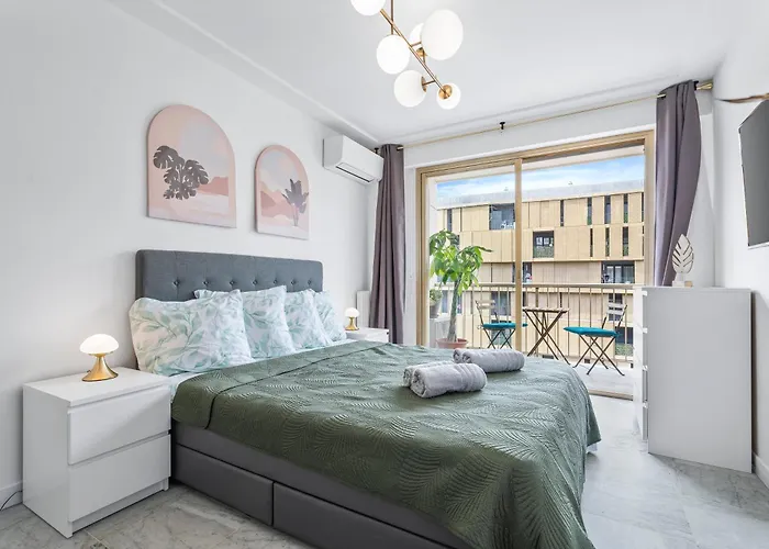 Elegant Studio Avec Terrasse Proche Mer Tramway